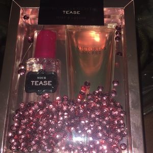 Victoria Secret Tease Mist & Lotion Gift Set